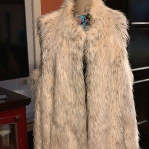 Rachel Zoe Vest Snow Leopard